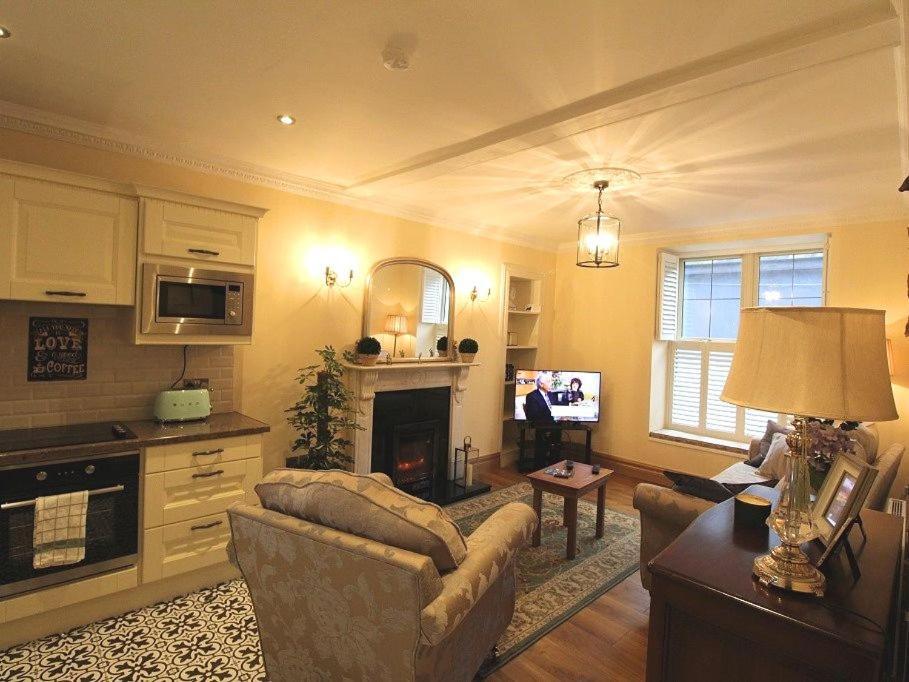 The Post House Apartment *